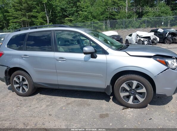 JF2SJAEC4JH502805 2018 SUBARU FORESTER Silver Вид задньої частини салону
