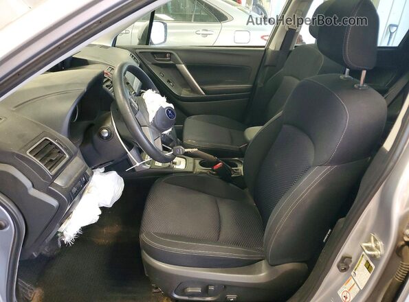 JF2SJAEC5HH585705 2017 SUBARU FORESTER Silver Front interior view