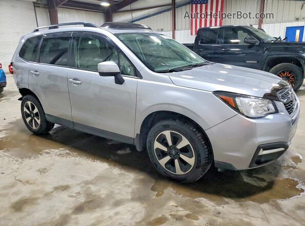 JF2SJAEC5JH431114 2018 SUBARU FORESTER Silver Front right
