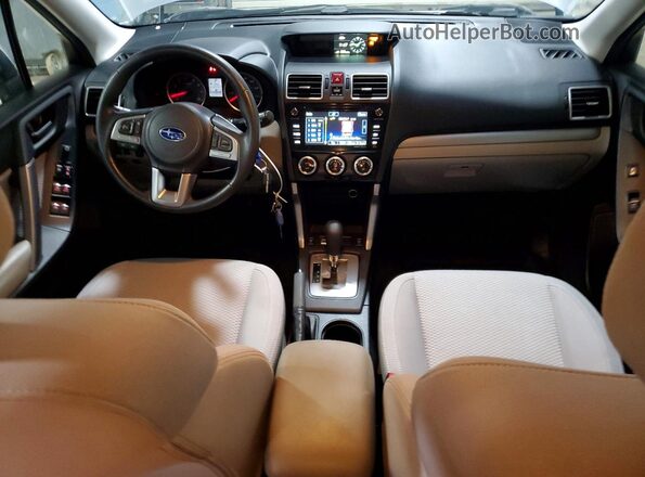 JF2SJAEC5JH431114 2018 SUBARU FORESTER Silver Dashboard view