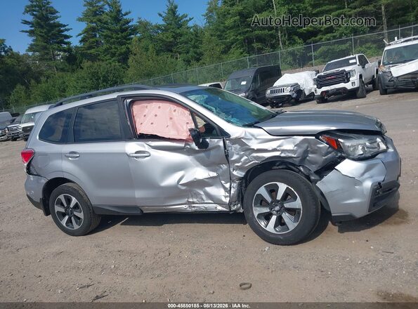 JF2SJAEC6HH596020 2017 SUBARU FORESTER Silver Widok wnętrza z tyłu