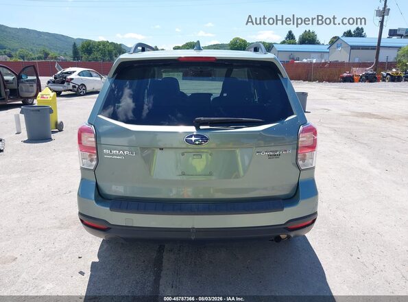 JF2SJAEC6JH529620 2018 SUBARU FORESTER Teal 