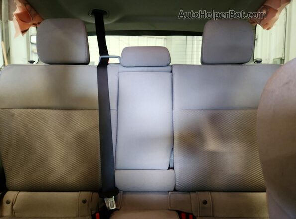 JF2SJAEC6JH565954 2018 SUBARU FORESTER Red Հետևի նստատեղերի տեսք