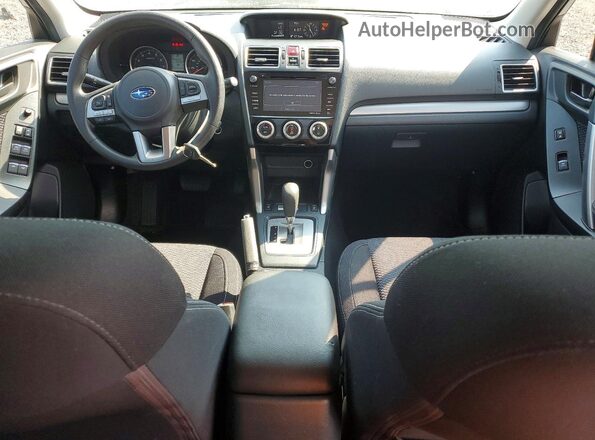 JF2SJAEC6JH599022 2018 SUBARU FORESTER Silver Vista del salpicadero