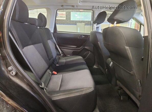 JF2SJAEC7HH404233 2017 SUBARU FORESTER Черный Вид задней части салона
