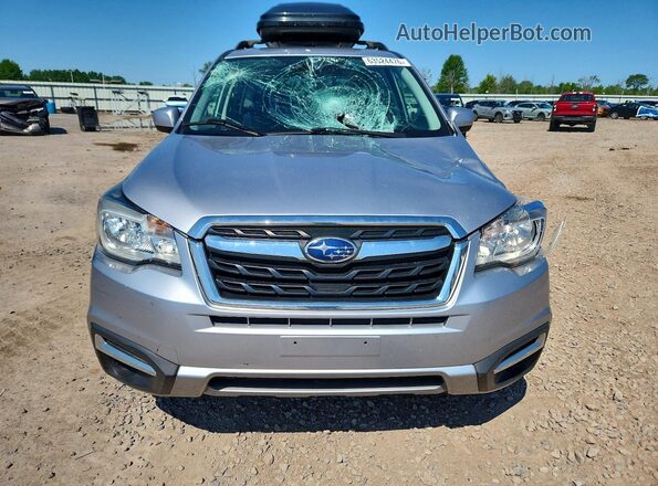 JF2SJAEC7JH499611 2018 SUBARU FORESTER Silver Front view