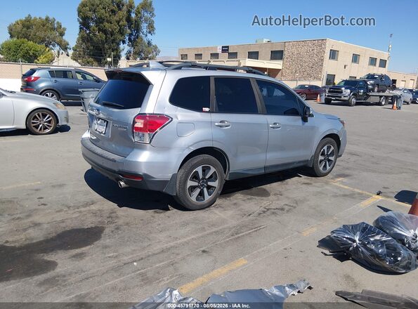 JF2SJAEC8HH512392 2017 SUBARU FORESTER Серебряный Задняя правая четверть