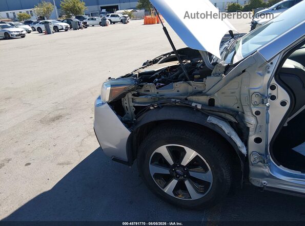 JF2SJAEC8HH512392 2017 SUBARU FORESTER Серебряный 