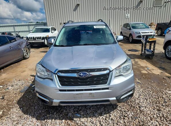 JF2SJAEC8HH802860 2017 SUBARU FORESTER Silver Vista frontal