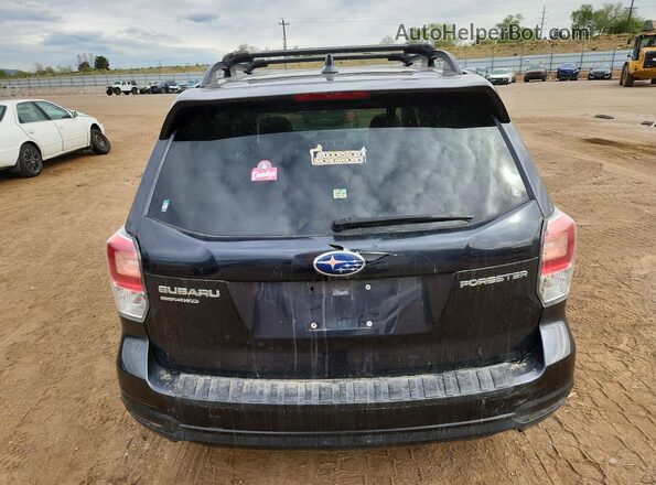 JF2SJAEC8JH600977 2018 SUBARU FORESTER Black Вид ззаду