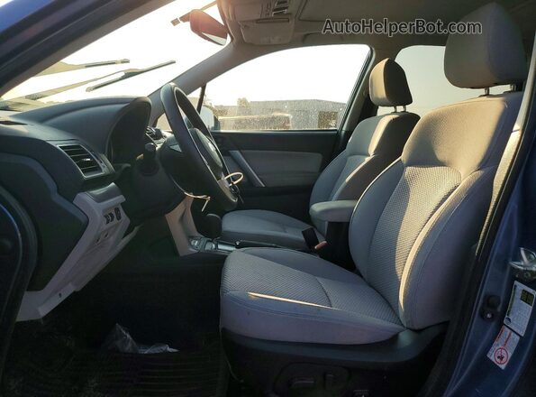 JF2SJAEC8JH610229 2018 SUBARU FORESTER Blue Vista interior delantera