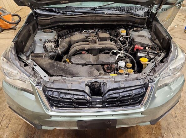 JF2SJAEC9HH514040 2017 SUBARU FORESTER Green ძრავის განყოფილების ხედი