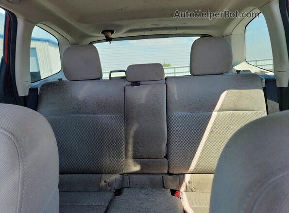 JF2SJAEC9JH505974 2018 SUBARU FORESTER Red Հետևի նստատեղերի տեսք