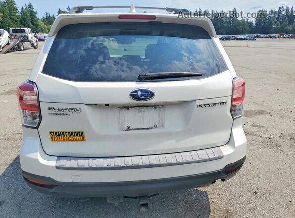 JF2SJAECXJH424319 2018 SUBARU FORESTER Белый Вид сзади