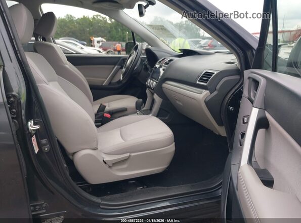 JF2SJAFC7GH531920 2016 SUBARU FORESTER Gray Вид салону спереду