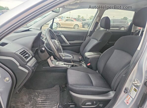 JF2SJAFC7GH559846 2016 SUBARU FORESTER Silver Vista interior delantera
