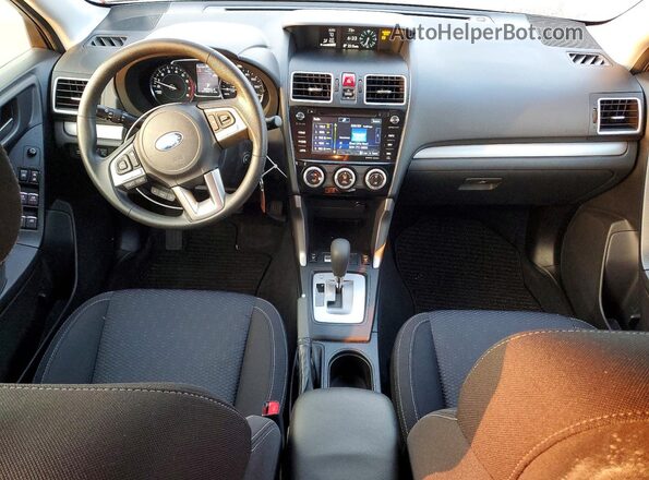 JF2SJAGC2JH562580 2018 SUBARU FORESTER Black Dashboard view