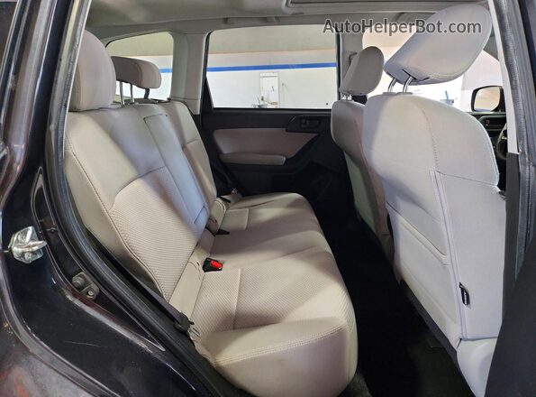 JF2SJAGC3GH505832 2016 SUBARU FORESTER Charcoal უკანა სალონის ხედი