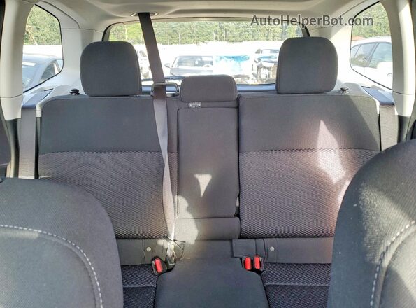 JF2SJAGC3JH535095 2018 SUBARU FORESTER Silver Rear seats view