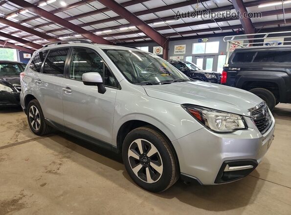 JF2SJAGC4JH404404 2018 SUBARU FORESTER Silver Przód prawy