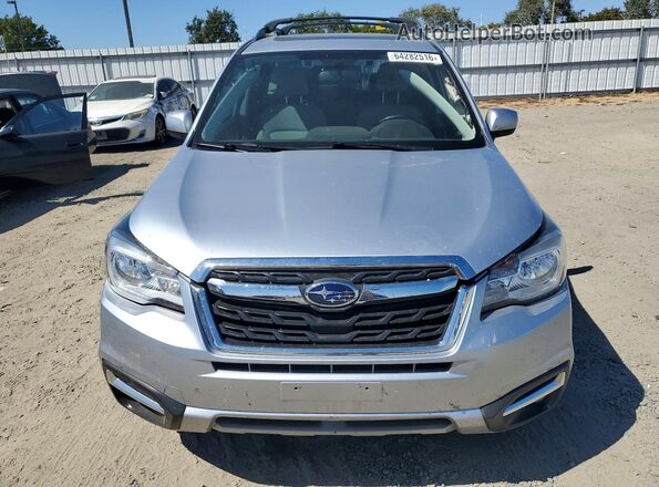 JF2SJAGC5JH415220 2018 SUBARU FORESTER Silver Vista frontal