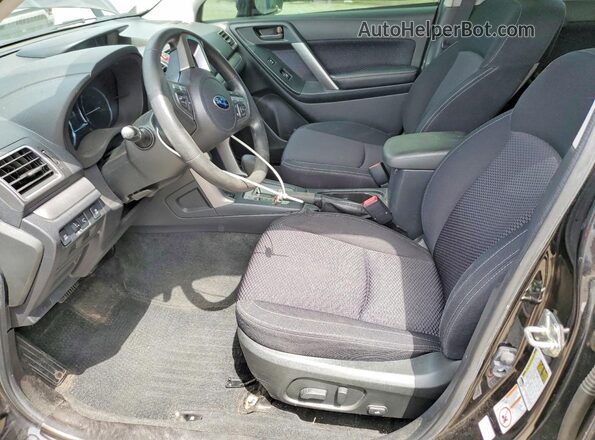 JF2SJAGC7JH487603 2018 SUBARU FORESTER Black Widok wnętrza z przodu