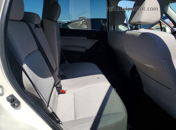 JF2SJAGCXJH604302 2018 SUBARU FORESTER White Вид задніх сидінь