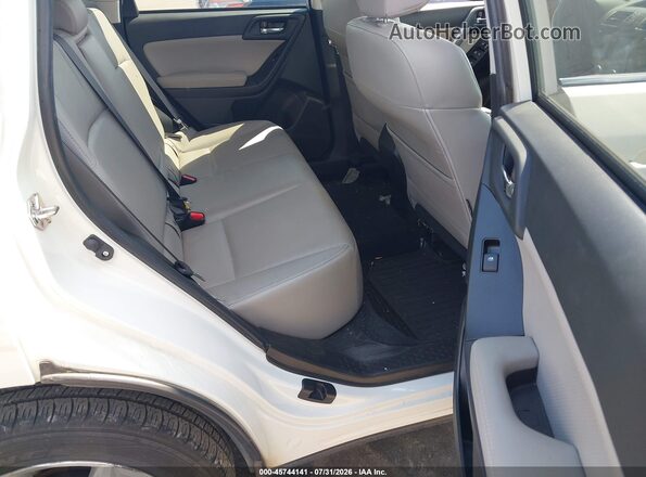 JF2SJAHC0GH482833 2016 SUBARU FORESTER White Widok naklejki z numerem VIN