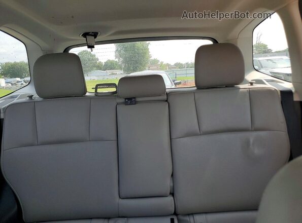 JF2SJAHC1GH476958 2016 SUBARU FORESTER White Rear seats view