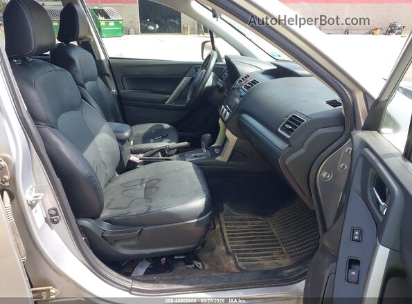JF2SJAHC5GH555646 2016 SUBARU FORESTER Silver Вид салону спереду