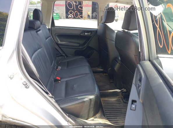 JF2SJAHC5GH555646 2016 SUBARU FORESTER Silver Вид наклейки з VIN-кодом