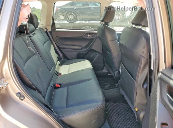 JF2SJAHC6GH410177 2016 SUBARU FORESTER Beige Widok wnętrza z tyłu