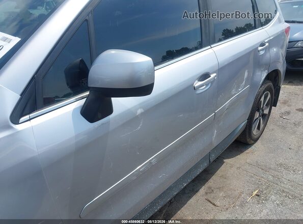 JF2SJAJC0HH401423 2017 SUBARU FORESTER Silver 