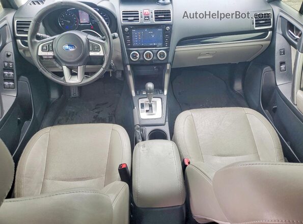 JF2SJAJC1HH517679 2017 SUBARU FORESTER Белый Вид панели приборов
