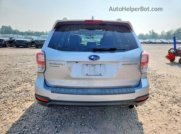 JF2SJAJC2JH467980 2018 SUBARU FORESTER Серебряный Вид сзади