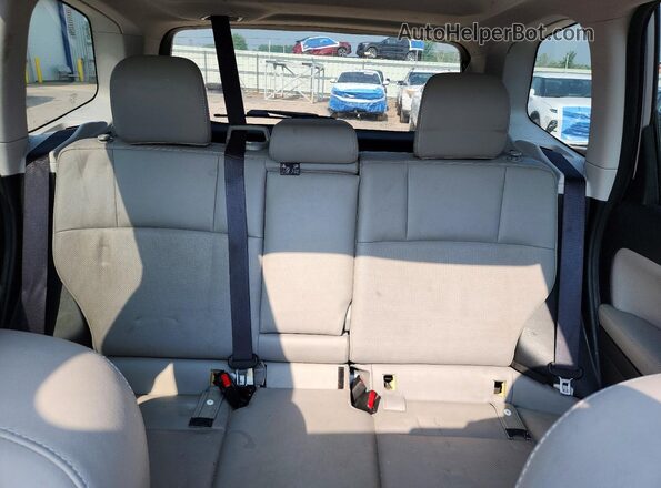 JF2SJAJC2JH467980 2018 SUBARU FORESTER Серебряный Вид задних сидений