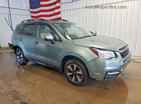 JF2SJAJC3HH401674 2017 SUBARU FORESTER Green Front right