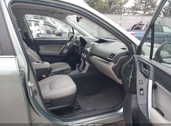 JF2SJAJC6HH535756 2017 SUBARU FORESTER Green Vista interior delantera