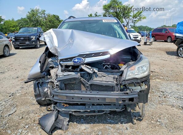 JF2SJAJCXJH414718 2018 SUBARU FORESTER Silver Widok z przodu