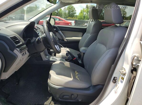 JF2SJALC7HH572151 2017 SUBARU FORESTER White Vista interior delantera