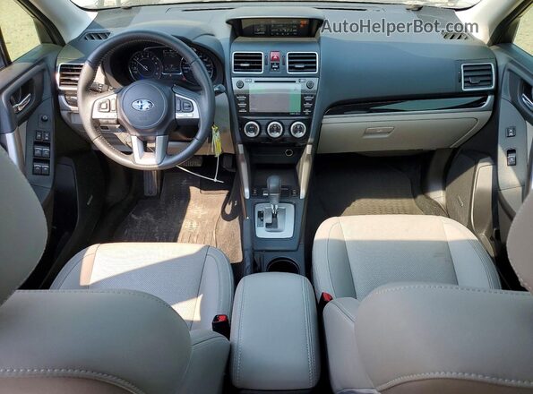 JF2SJALC8HH484449 2017 SUBARU FORESTER Черный Вид панели приборов