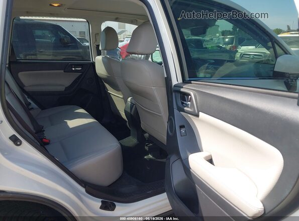 JF2SJARC0JH404557 2018 SUBARU FORESTER White Вид наклейки з VIN-кодом