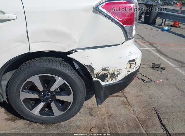 JF2SJARC0JH404557 2018 SUBARU FORESTER White Вид спереду
