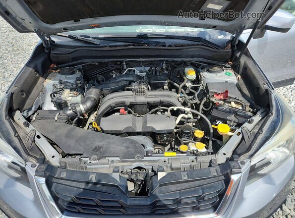 JF2SJARC2JH405595 2018 SUBARU FORESTER Silver Rear interior view