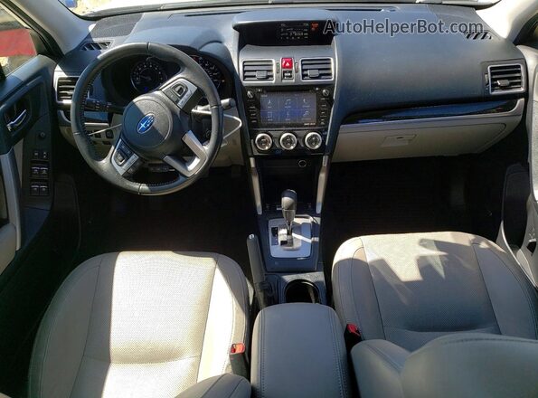 JF2SJARC2JH583121 2018 SUBARU FORESTER Белый Вид панели приборов