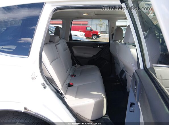 JF2SJARC3GH521882 2016 SUBARU FORESTER White 