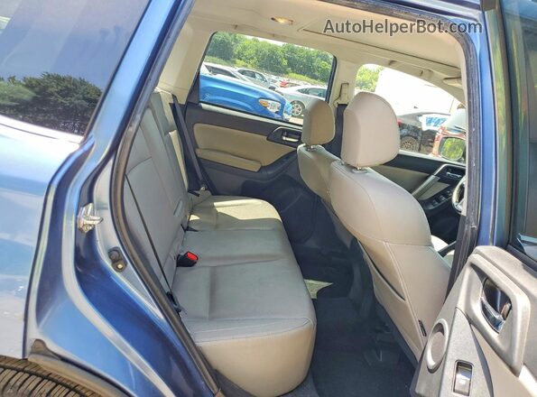 JF2SJARC4HH801408 2017 SUBARU FORESTER Blue Rear interior view