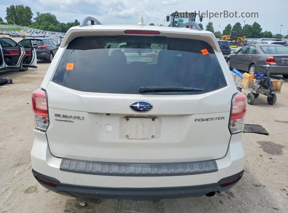 JF2SJARC5JH413061 2018 SUBARU FORESTER White Вид ззаду