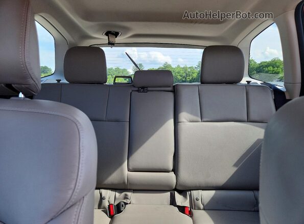 JF2SJARC7GH509444 2016 SUBARU FORESTER Red Vista de los asientos traseros