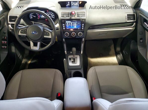 JF2SJARC9HH420735 2017 SUBARU FORESTER Белый Вид панели приборов